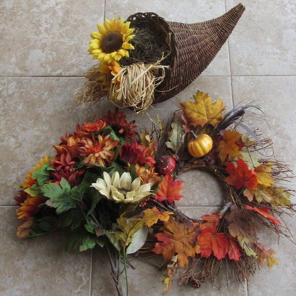 *MUST BUNDLE* Autumn Decor Wreath & Centerpiece - Picture 1 of 2
